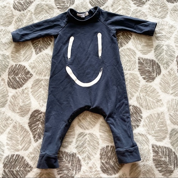 Joah Love onesie - Picture 2 of 13